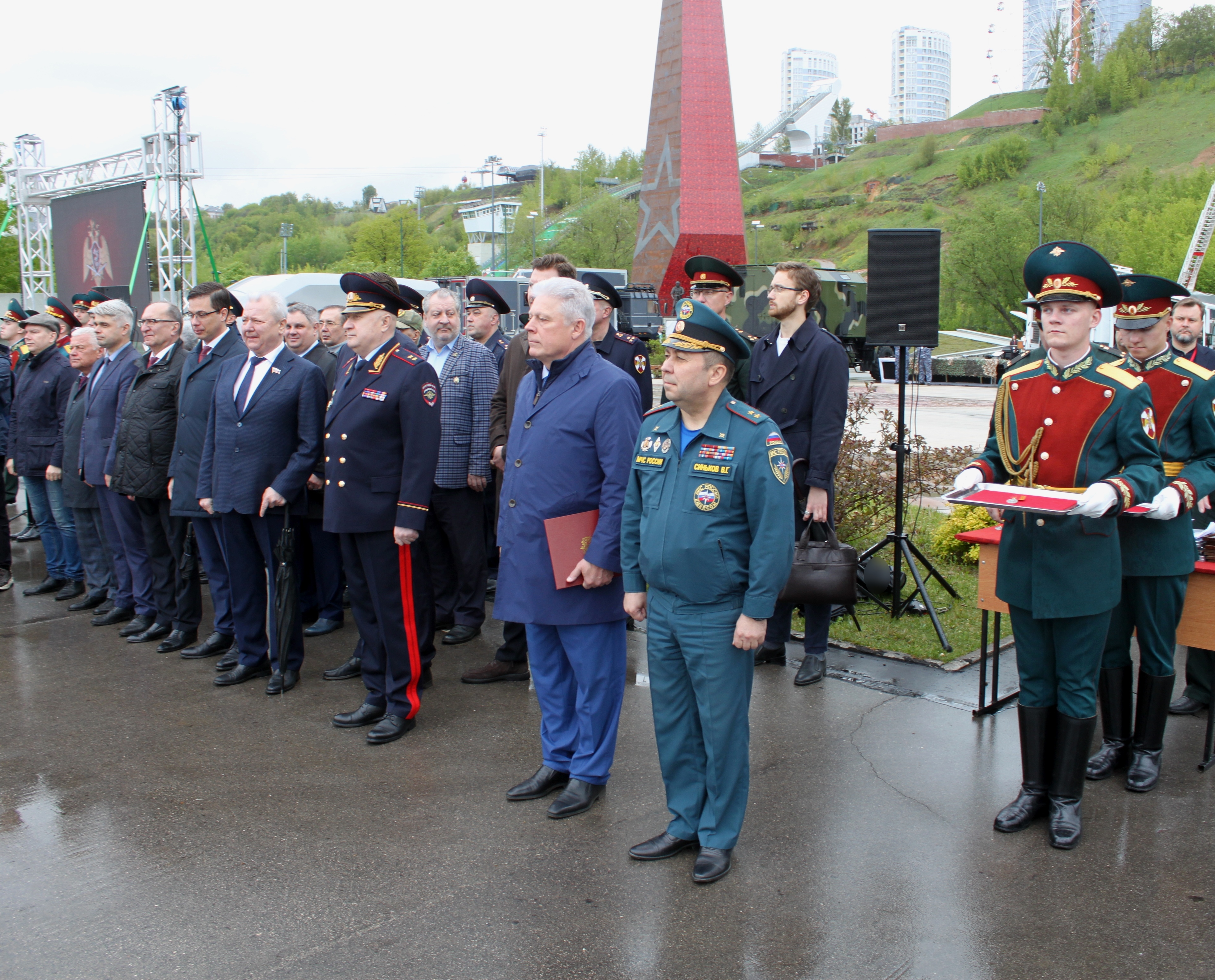 В Нижнем Новгороде торжественно открылась выставка техники и вооружения Росгвардии.