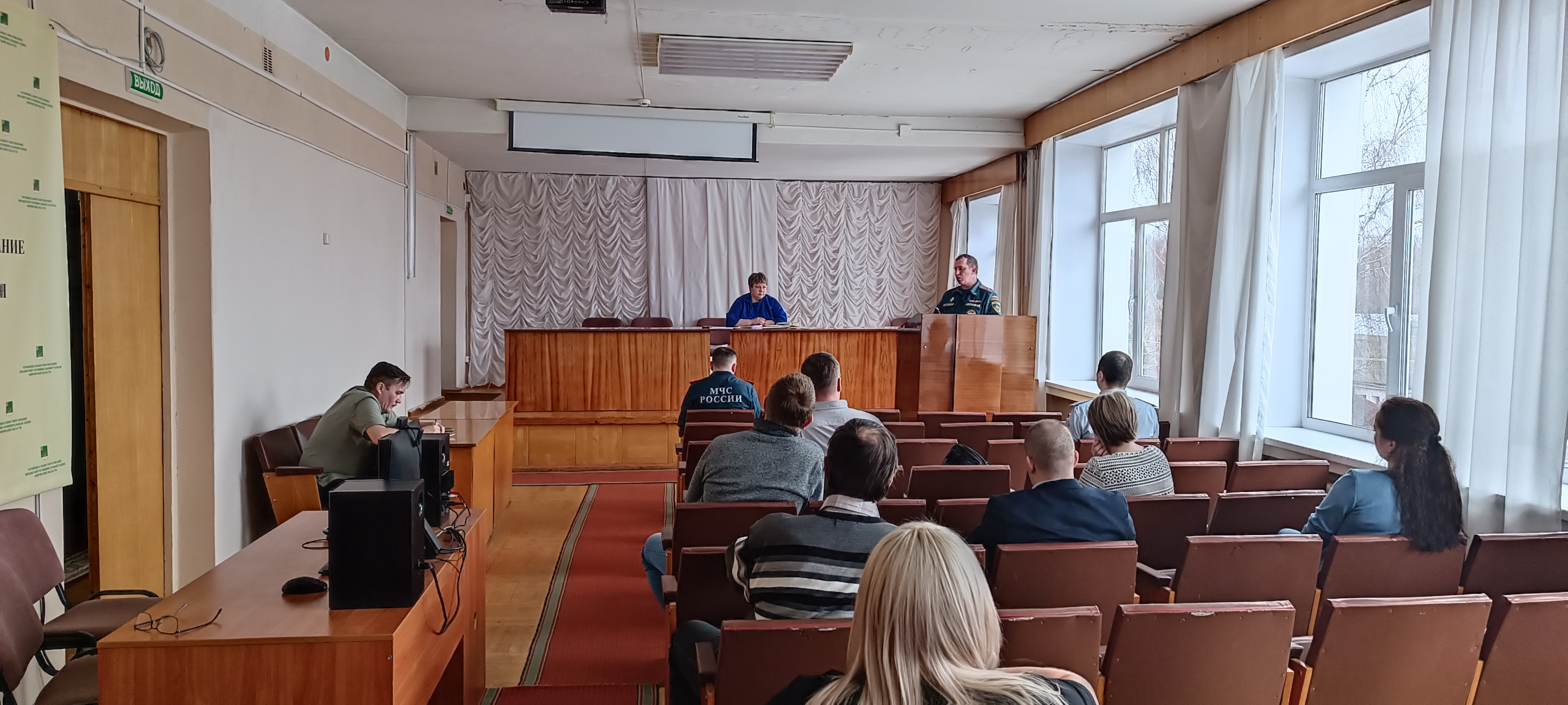 В Юрьянском районе на КЧС и ОПБ рассмотрели вопросы подготовки и прохождения паводка и прикрытия населённых пунктов.