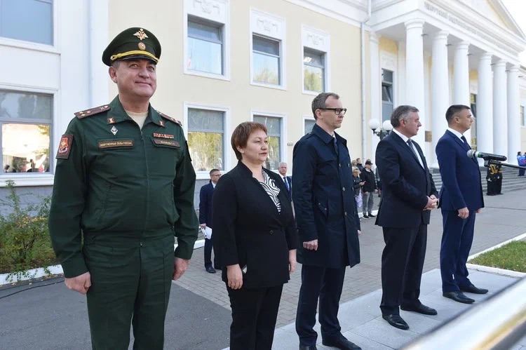 В Удмуртии состоялось торжественное открытие Спартакиады кадетских корпусов ПФО «Кадет Приволжья-2023». В Удмуртии состоялось торжественное открытие Спартакиады кадетских корпусов ПФО «Кадет Приволжья-2023».