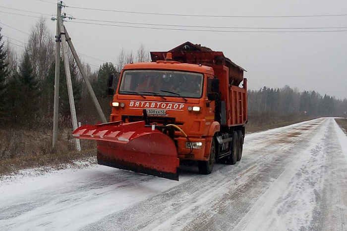 В Кировской области ввели круглосуточный мониторинг ситуации на дорогах. В Кировской области ввели круглосуточный мониторинг ситуации на дорогах.