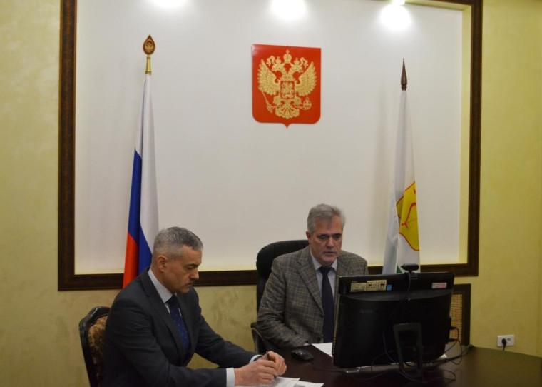 Главный федеральный инспектор по Кировской области провел личный прием жителей Кикнурского муниципального округа. Главный федеральный инспектор по Кировской области провел личный прием жителей Кикнурского муниципального округа.