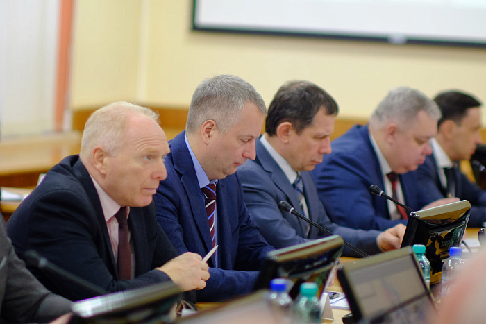В Кировской области создана рабочая группа по контролю за ценами на продукты и топливо. В Кировской области создана рабочая группа по контролю за ценами на продукты и топливо.