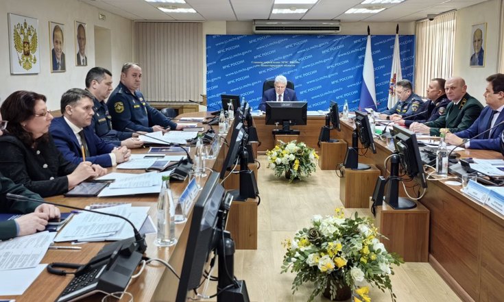 На заседании Межведомственной комиссии под руководством заместителя полпреда Игоря Паньшина обсудили готовность к паводку и пожароопасному периоду. На заседании Межведомственной комиссии под руководством заместителя полпреда Игоря Паньшина обсудили готовность к паводку и пожароопасному периоду.