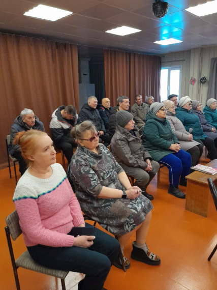 Вчера глава района И.Ю.Шулаев встретился с жителями д.Высоково и с.Монастырское Подгорцевского сельского поселения. Вчера глава района И.Ю.Шулаев встретился с жителями д.Высоково и с.Монастырское Подгорцевского сельского поселения.