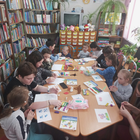 Семейный клуб "Библиокафе "Лукоморье". Семейный клуб "Библиокафе "Лукоморье".