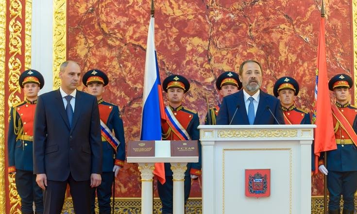 Денис Паслер официально вступил в должность губернатора Оренбургской области. Денис Паслер официально вступил в должность губернатора Оренбургской области.