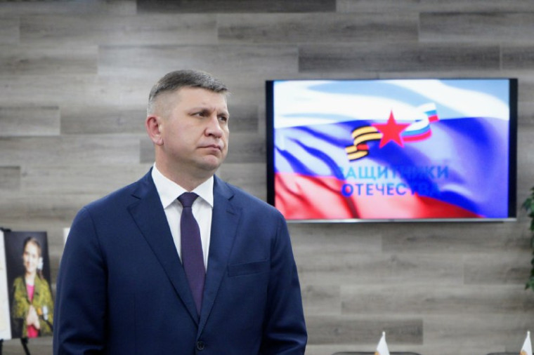 Участник программы «Время героев» Александр Тихонов оценил меры поддержки участников СВО и их семей. Участник программы «Время героев» Александр Тихонов оценил меры поддержки участников СВО и их семей.
