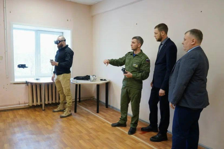 Регионы ПФО изучают опыт кировского центра беспилотных авиасистем. Регионы ПФО изучают опыт кировского центра беспилотных авиасистем.