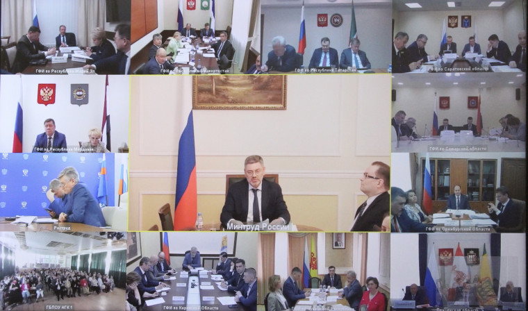 На окружном уровне обсудили роль среднего профессионального образования и целевого обучения в обеспечении кадровой потребности. На окружном уровне обсудили роль среднего профессионального образования и целевого обучения в обеспечении кадровой потребности.