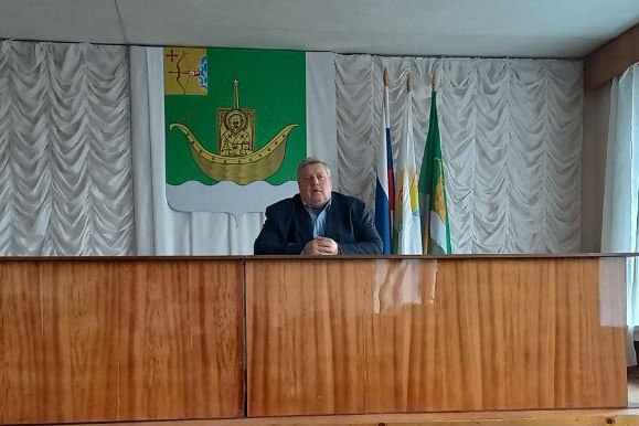 Глава района провел рабочее совещание с руководителями подразделений администрации. Глава района провел рабочее совещание с руководителями подразделений администрации.