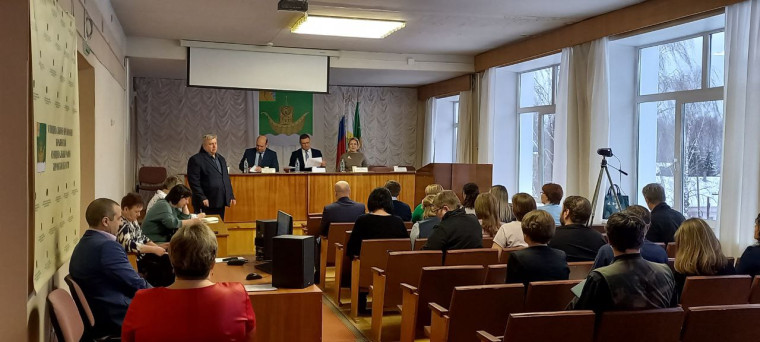 В Юрье прошло совещание Избирательной комиссии Кировской области. В Юрье прошло совещание Избирательной комиссии Кировской области.