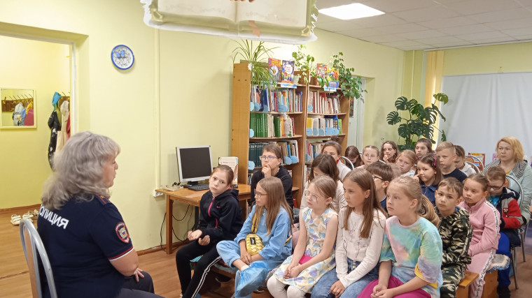 «У воды – без беды!». «У воды – без беды!».