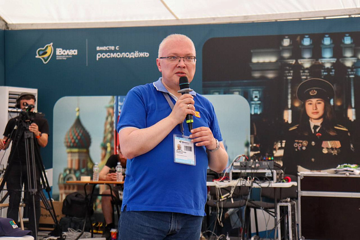 Губернатор Александр Соколов встретился с кировской делегацией на окружном форуме «iВолга». Губернатор Александр Соколов встретился с кировской делегацией на окружном форуме «iВолга».